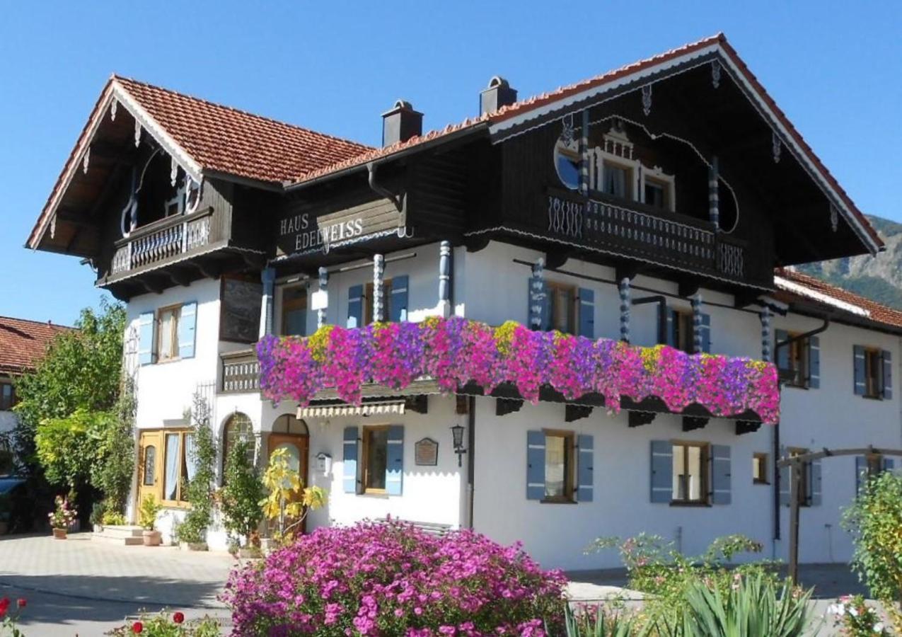 Апартаменты Haus Edelweiss Унтервёссен Экстерьер фото